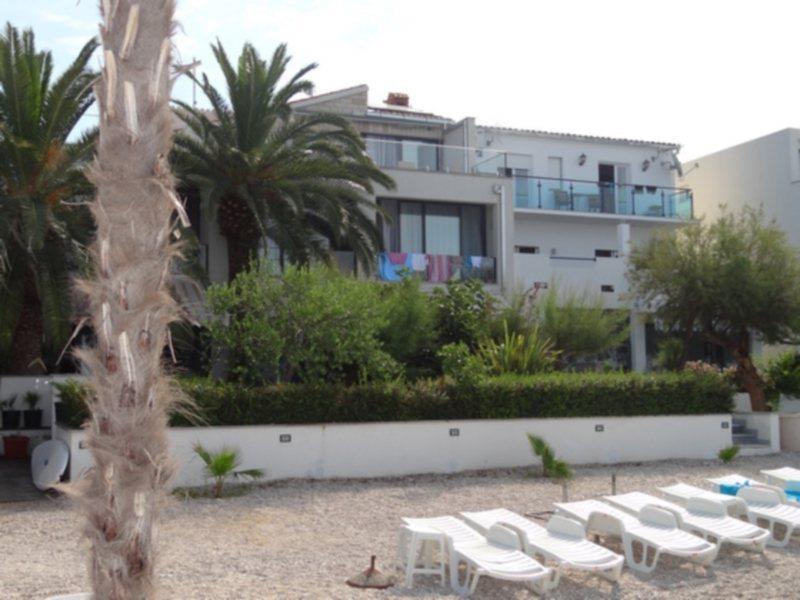 Beach Hotel Split Podstrana Buitenkant foto