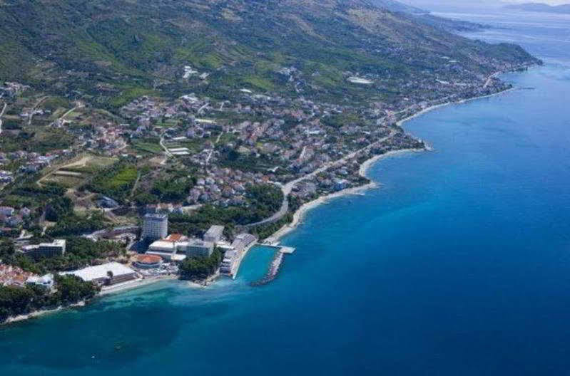 Beach Hotel Split Podstrana Buitenkant foto